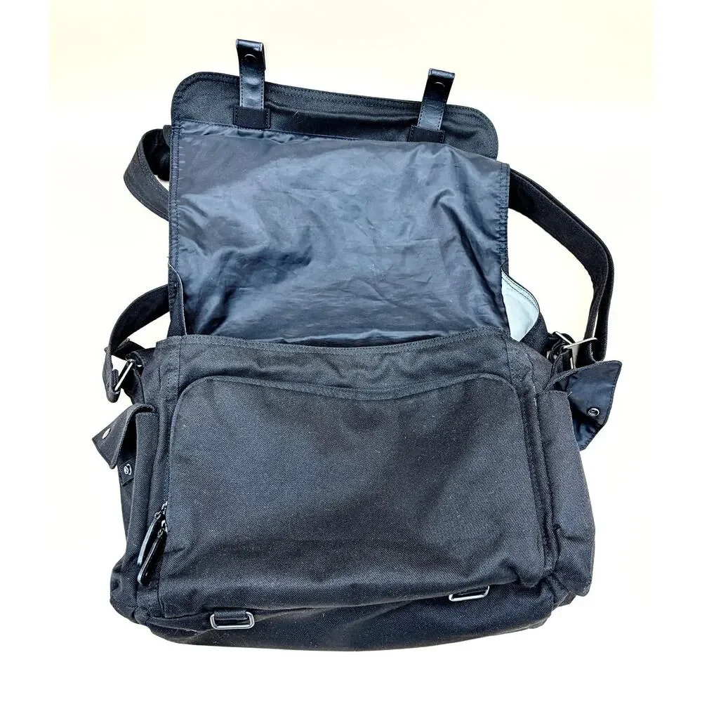 Camera Bag Lowepro Urban Reporter 250 DSLR Laptop Messenger Shoulder Black